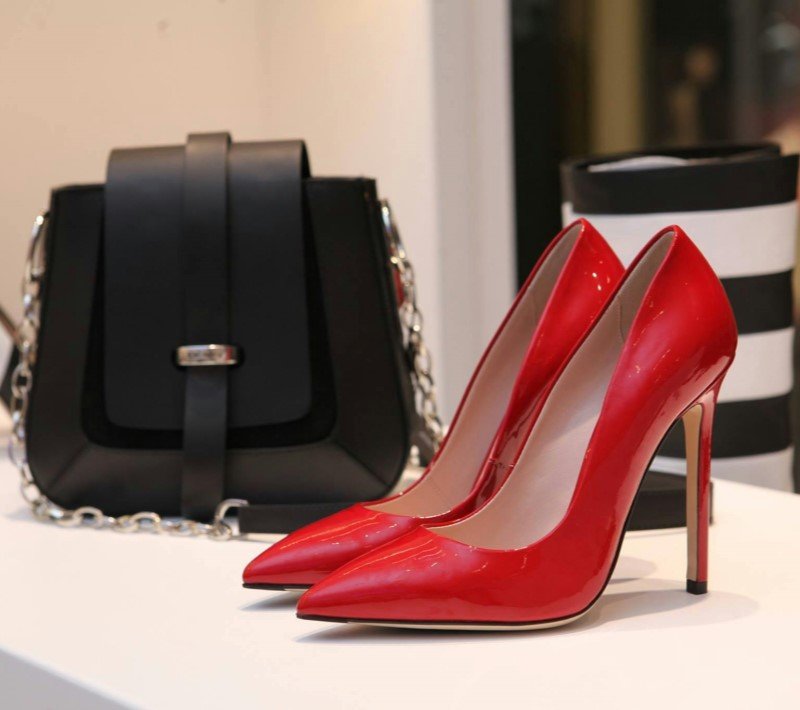 Client Support for Luxury & High-End Fashion